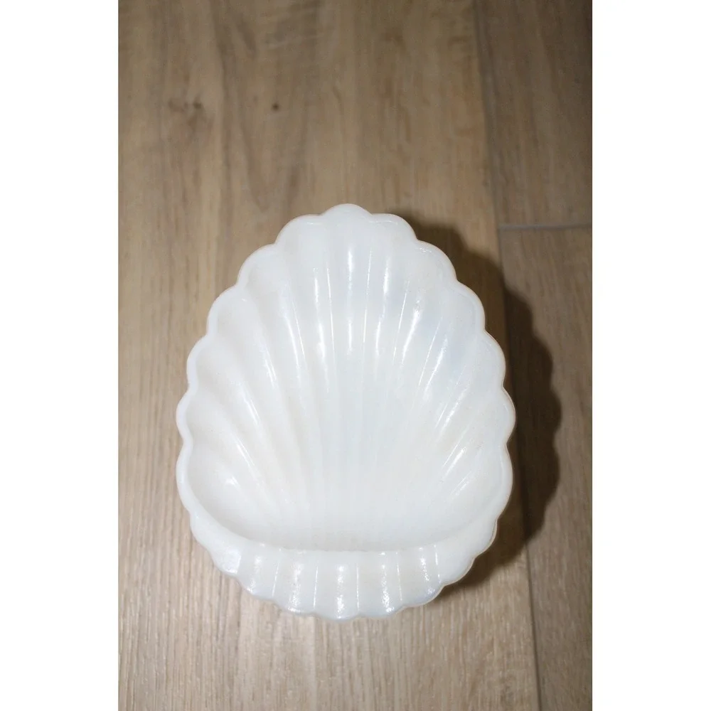 VTG Milk Glass Shell Soap Dish Ornate Silver Pedestal‎ Base Trinket Bowl